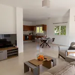 Crystal Walk By Merit Casinos By Holidaykeys Villa *