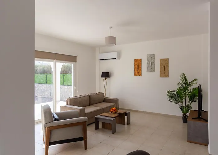 Villa Crystal Walk By Merit Casinos By Holidaykeys