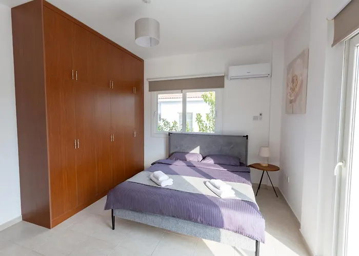 Villa Crystal Walk By Merit Casinos By Holidaykeys *